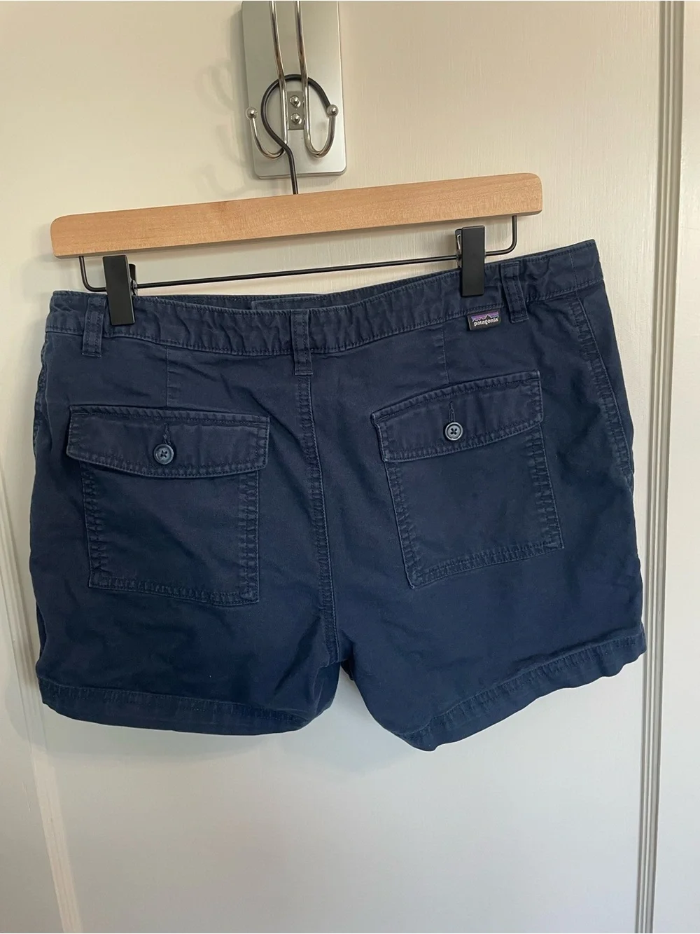 Patagonia Women’s Stand Up Shorts Size 8 Navy Blue Organic Cotton Utility - Picture 2 of 8